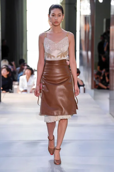 Look 26